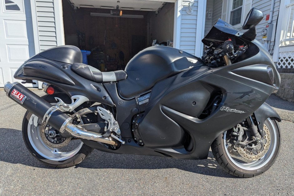 2009 Suzuki Hayabusa sold at auction for $5,400