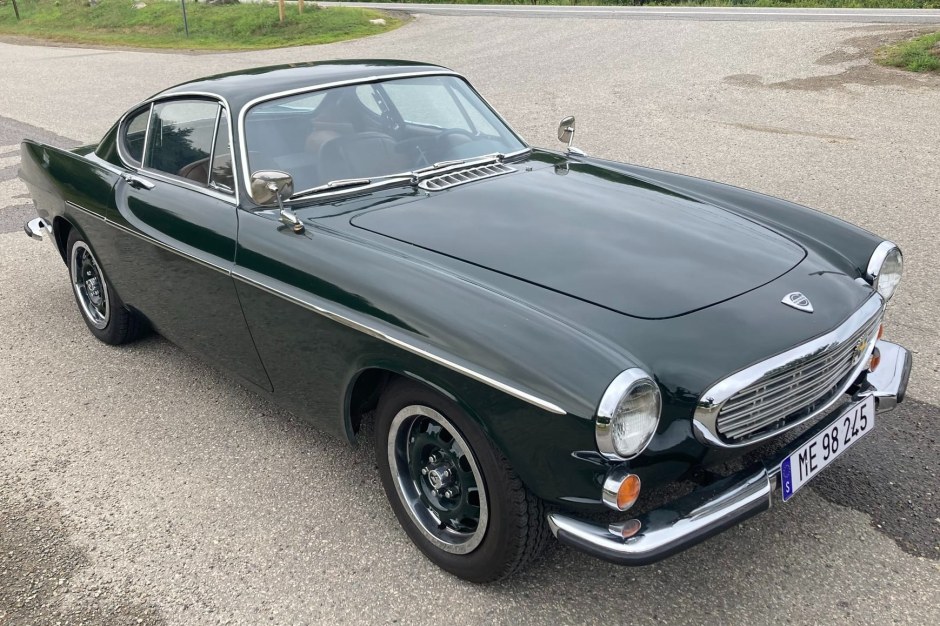 1967 Volvo 1800 sold at auction for $18,250