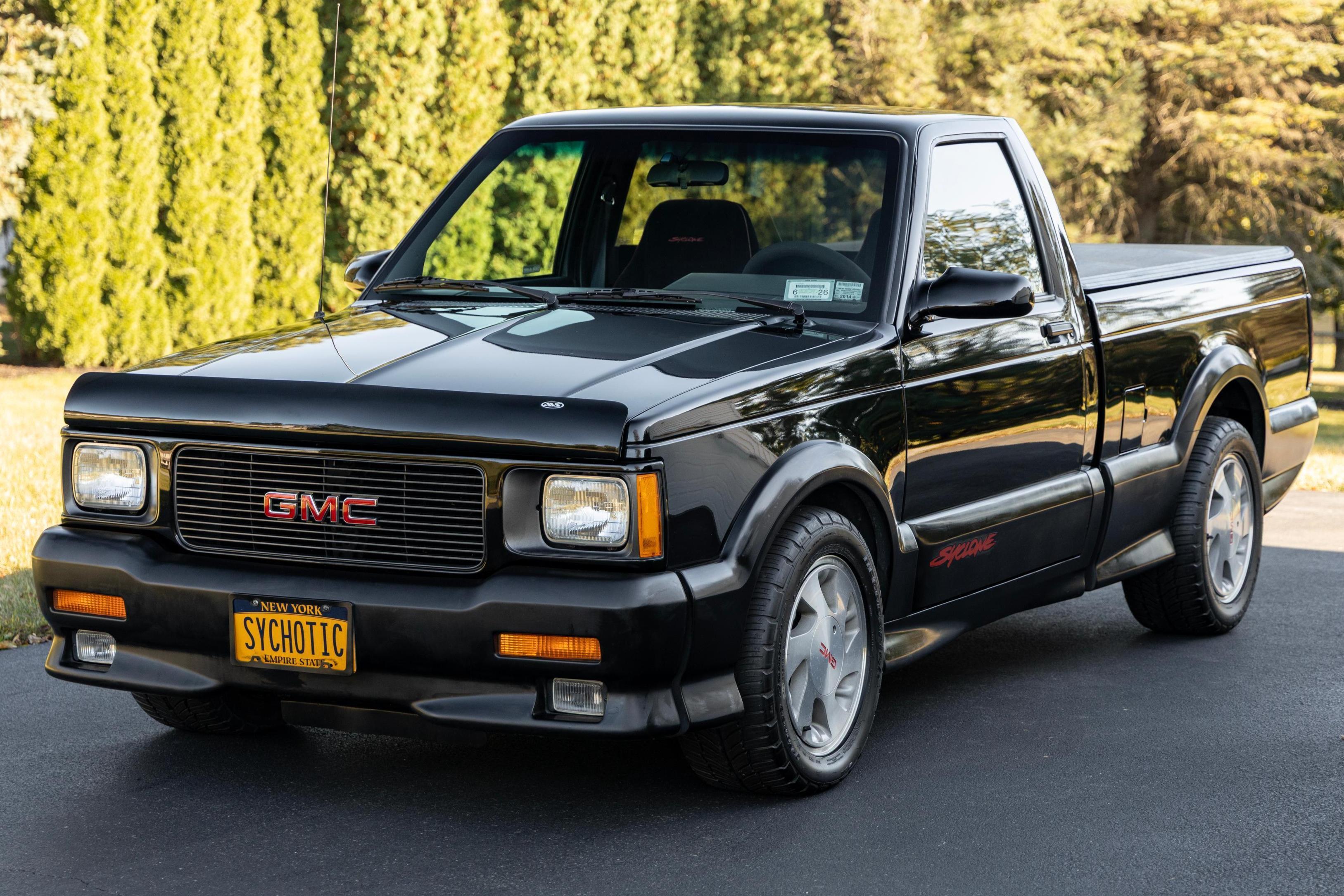 1991 GMC Syclone sold at auction for $43,888