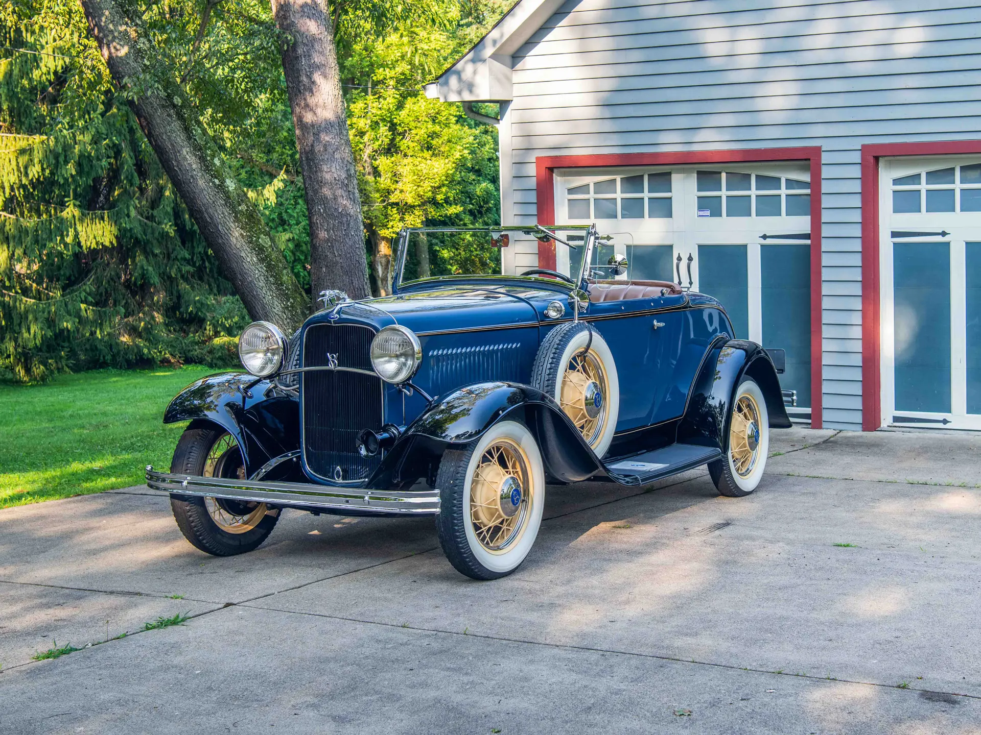 1932 Ford Model 18 sold at auction for $44,800