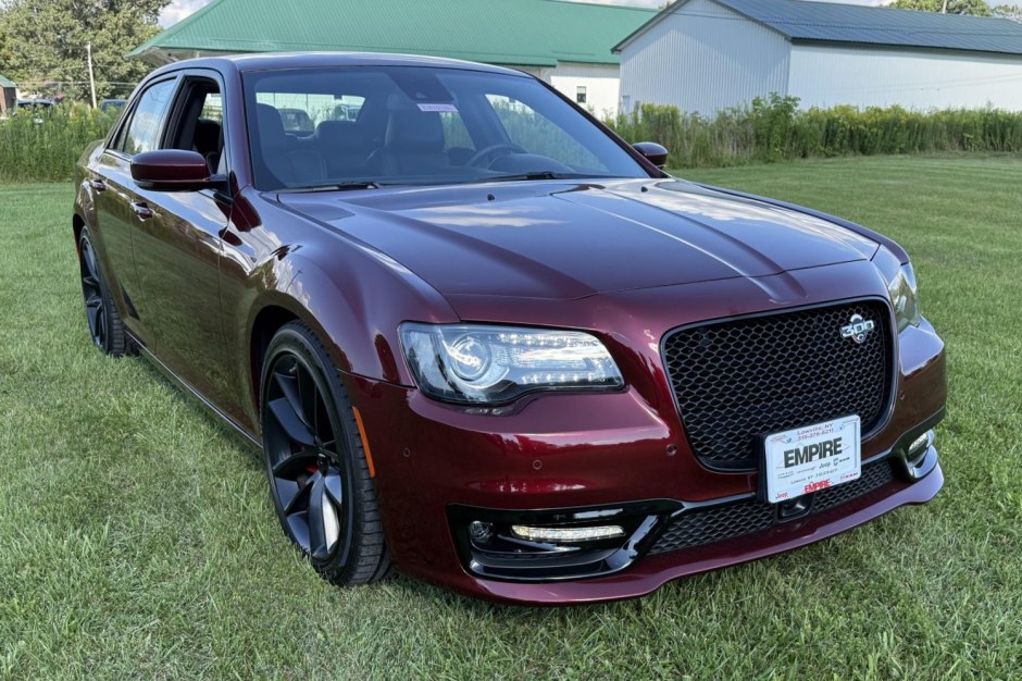 2023 Chrysler 300 sold at auction for $50,000