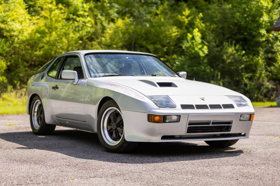 1980 Porsche 924 sold at auction for $16,500