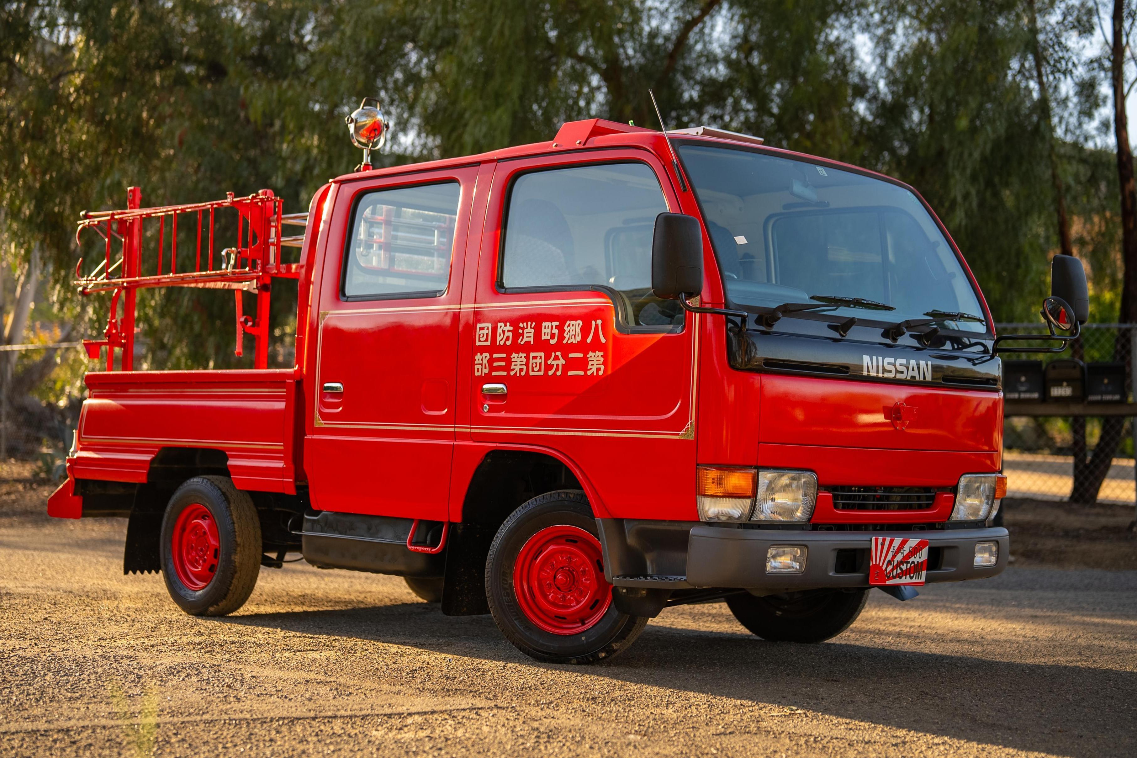 1998 Nissan Atlas sold at auction for $8,000