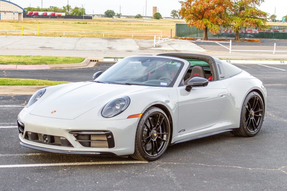2024 Porsche 992 sold at auction for $199,000