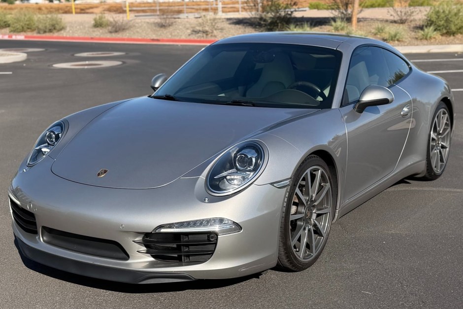 2013 Porsche 991 sold at auction for $57,000