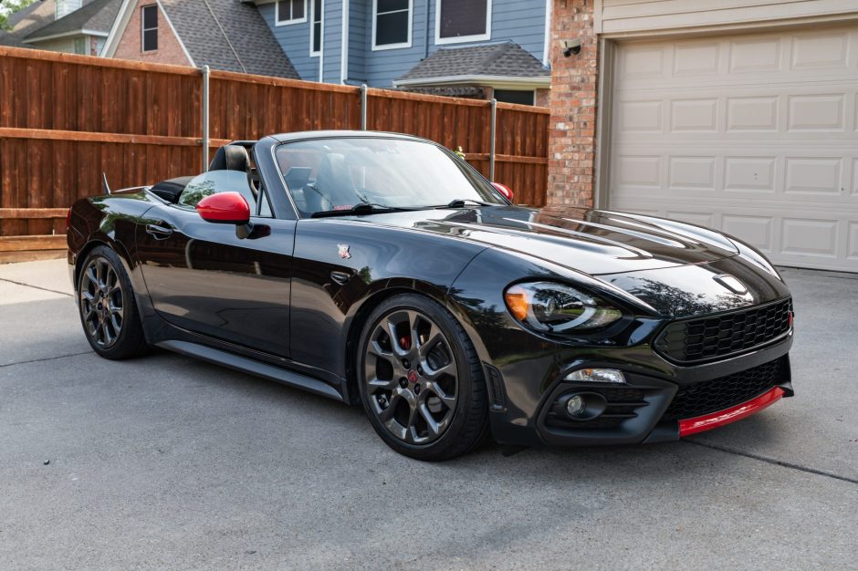 2019 Fiat Spider sold at auction for $26,777