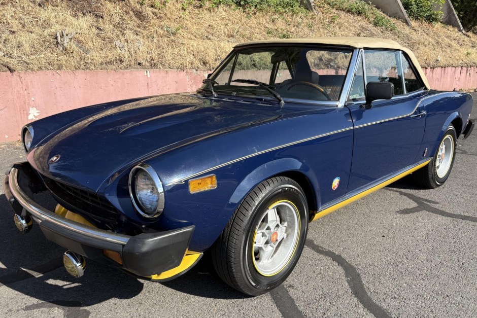 1978 Fiat 124 sold at auction for $5,200