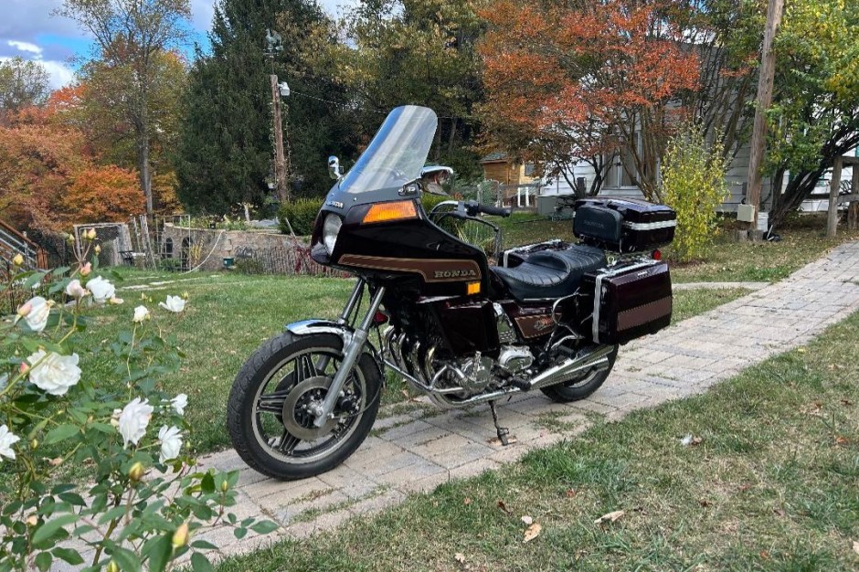1981 Honda CB900 sold at auction for $1,700