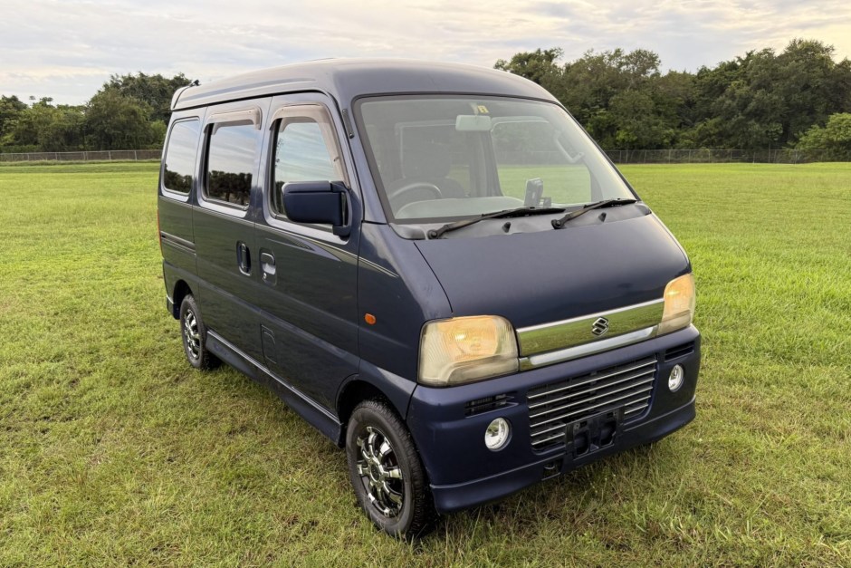 2000 Suzuki Every sold at auction for $6,250