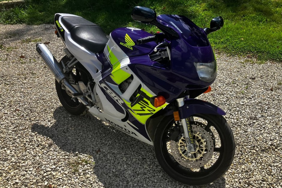 1995 Honda CBR sold at auction for $3,700