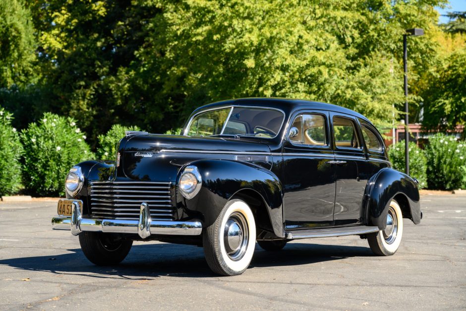 1940 Chrysler Windsor sold at auction for $7,800