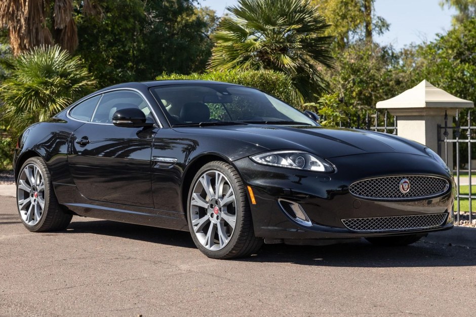 2015 Jaguar XK sold at auction for $23,002