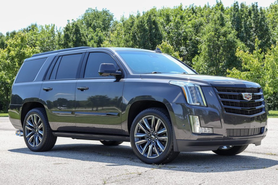 2018 Cadillac Escalade sold at auction for $42,000