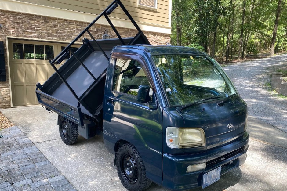 2000 Daihatsu Hijet sold at auction for $20,000