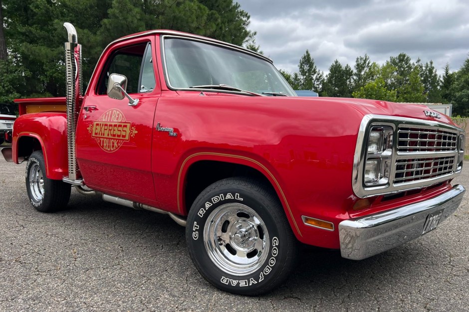 1979 Dodge D Series sold at auction for $43,000