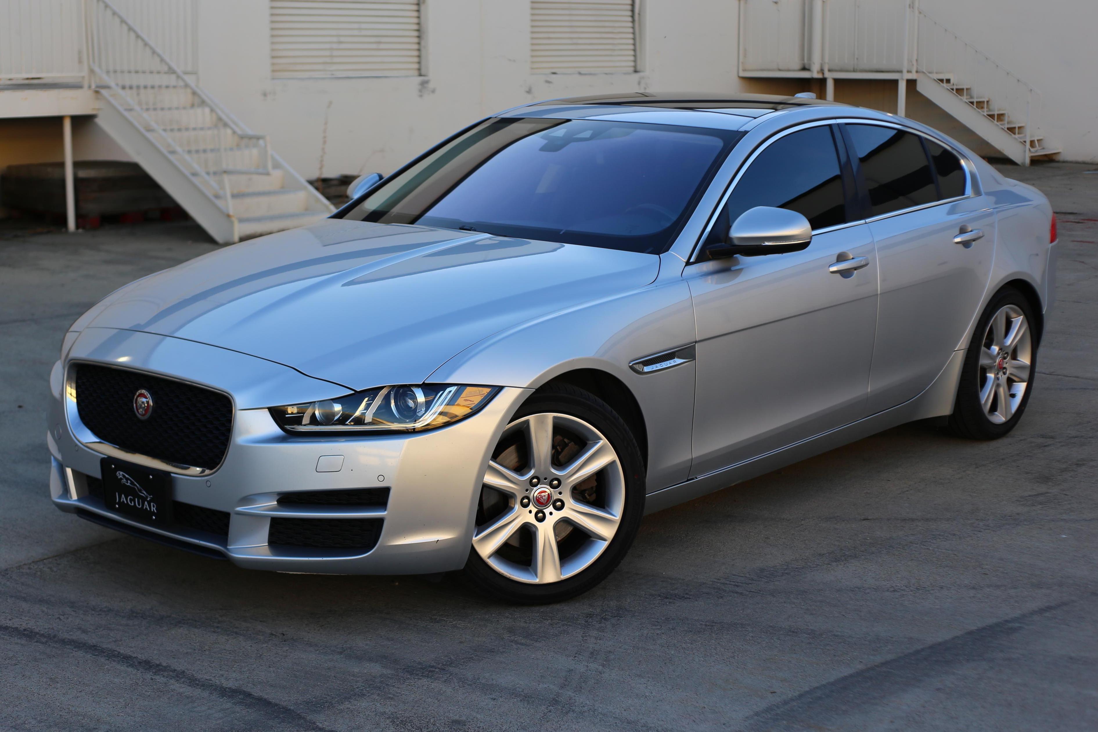 2017 Jaguar XE sold at auction for $8,200