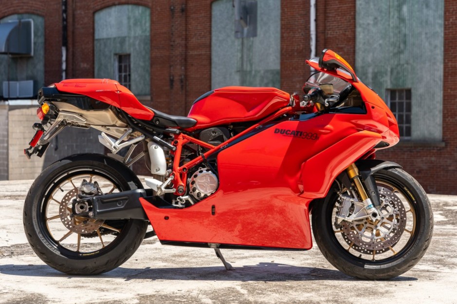 2005 Ducati 999 sold at auction for $11,250