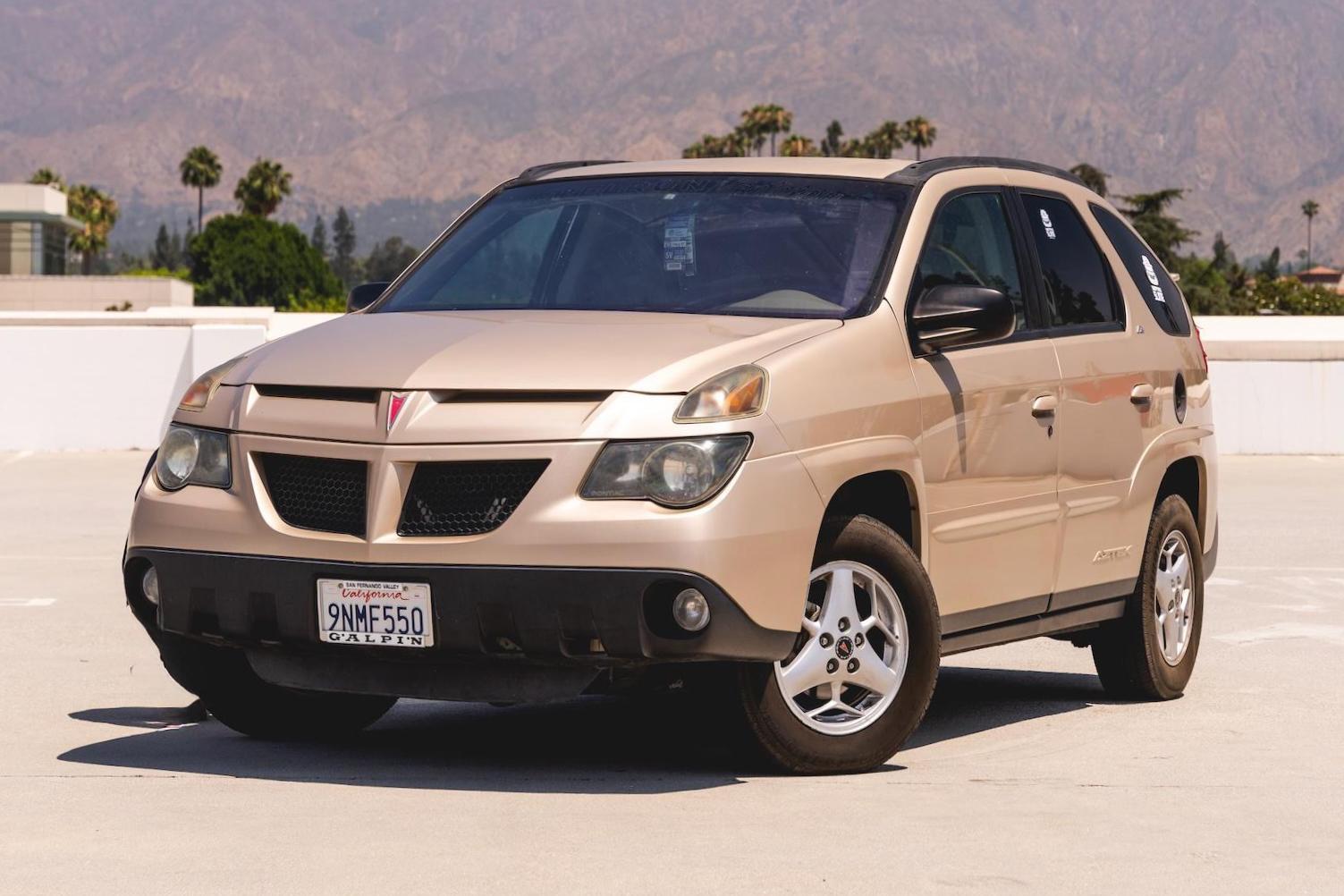 2003 Pontiac Aztek sold at auction for $3,500