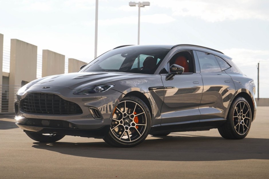 2021 Aston Martin DBX sold at auction for $86,055
