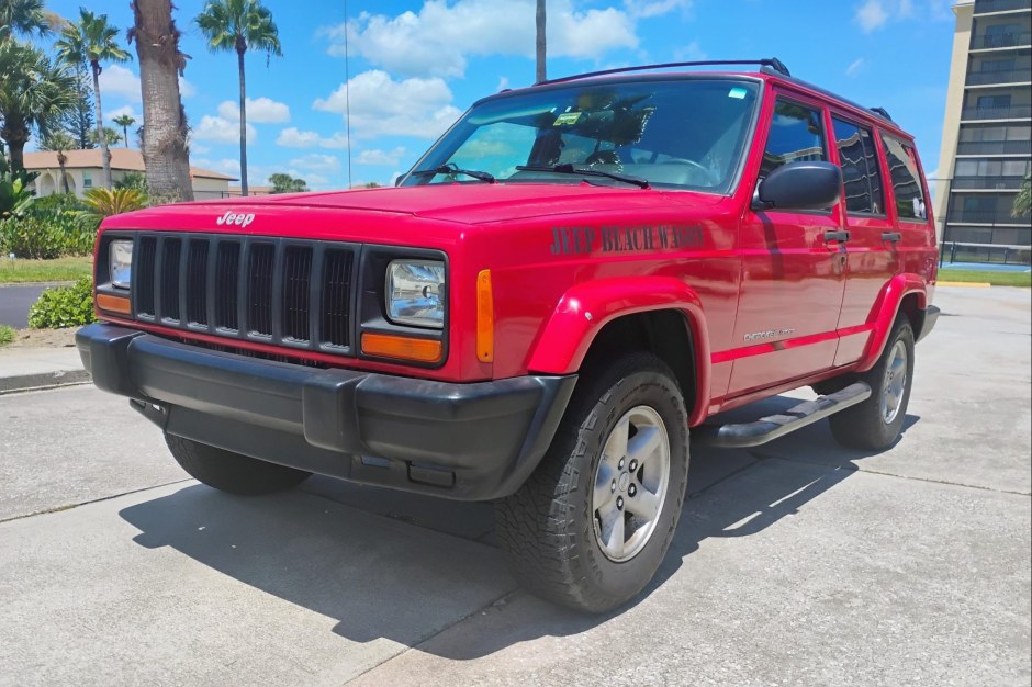 1998 Jeep Cherokee sold at auction for $4,500
