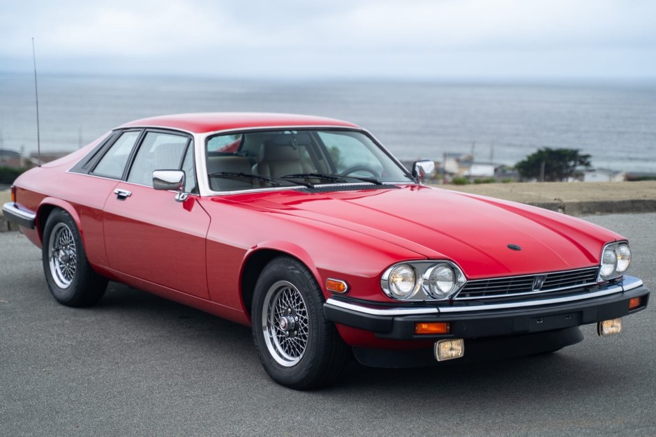 1989 Jaguar XJS sold at auction for $10,000