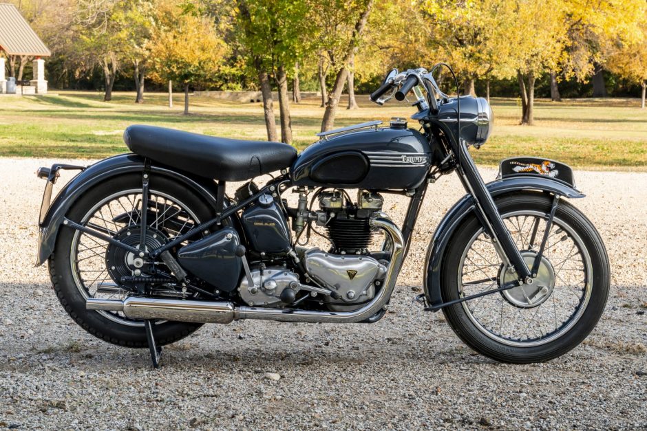 1950 Triumph Thunderbird sold at auction for $10,000
