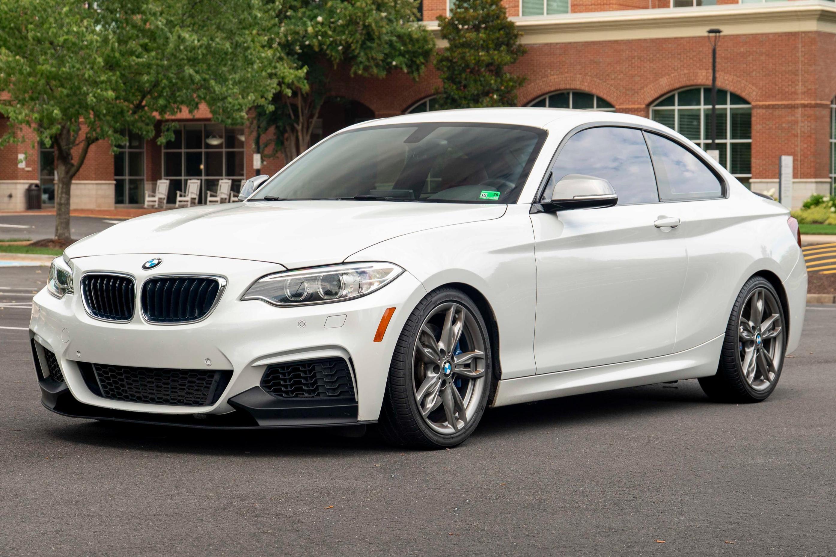 2015 BMW 2-Series sold at auction for $20,500