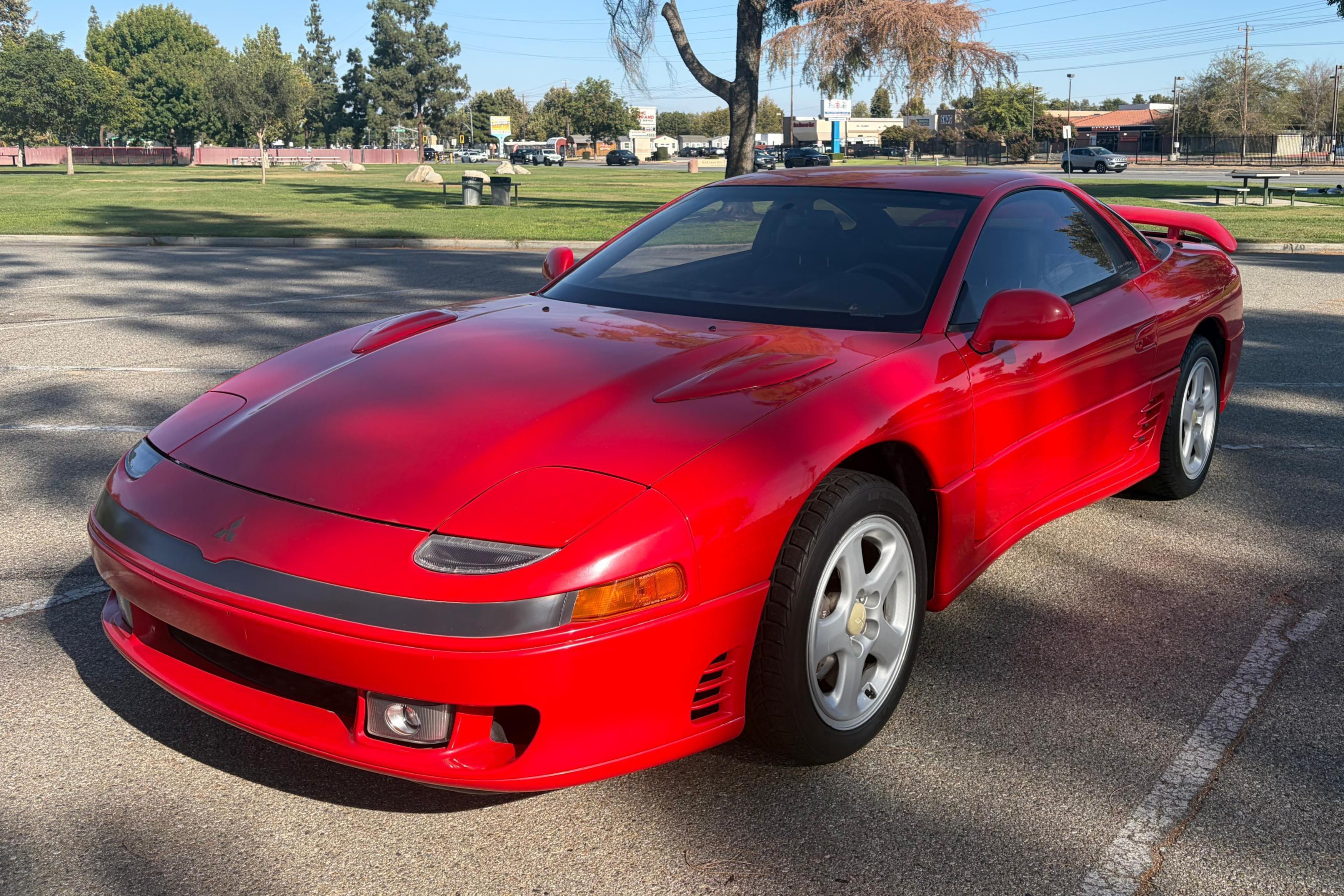 1992 Mitsubishi 3000GT sold at auction for $20,500