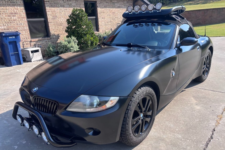 2005 BMW Z4 sold at auction for $7,500