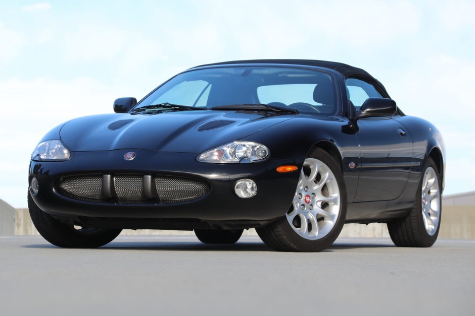 2001 Jaguar XKR sold at auction for $7,501