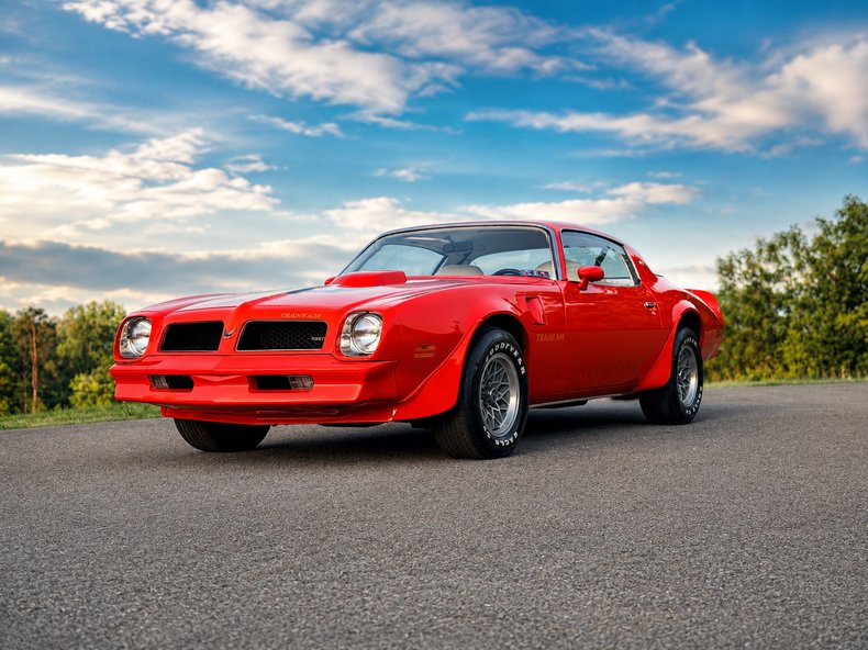 1976 Pontiac Firebird sold at auction for $44,468