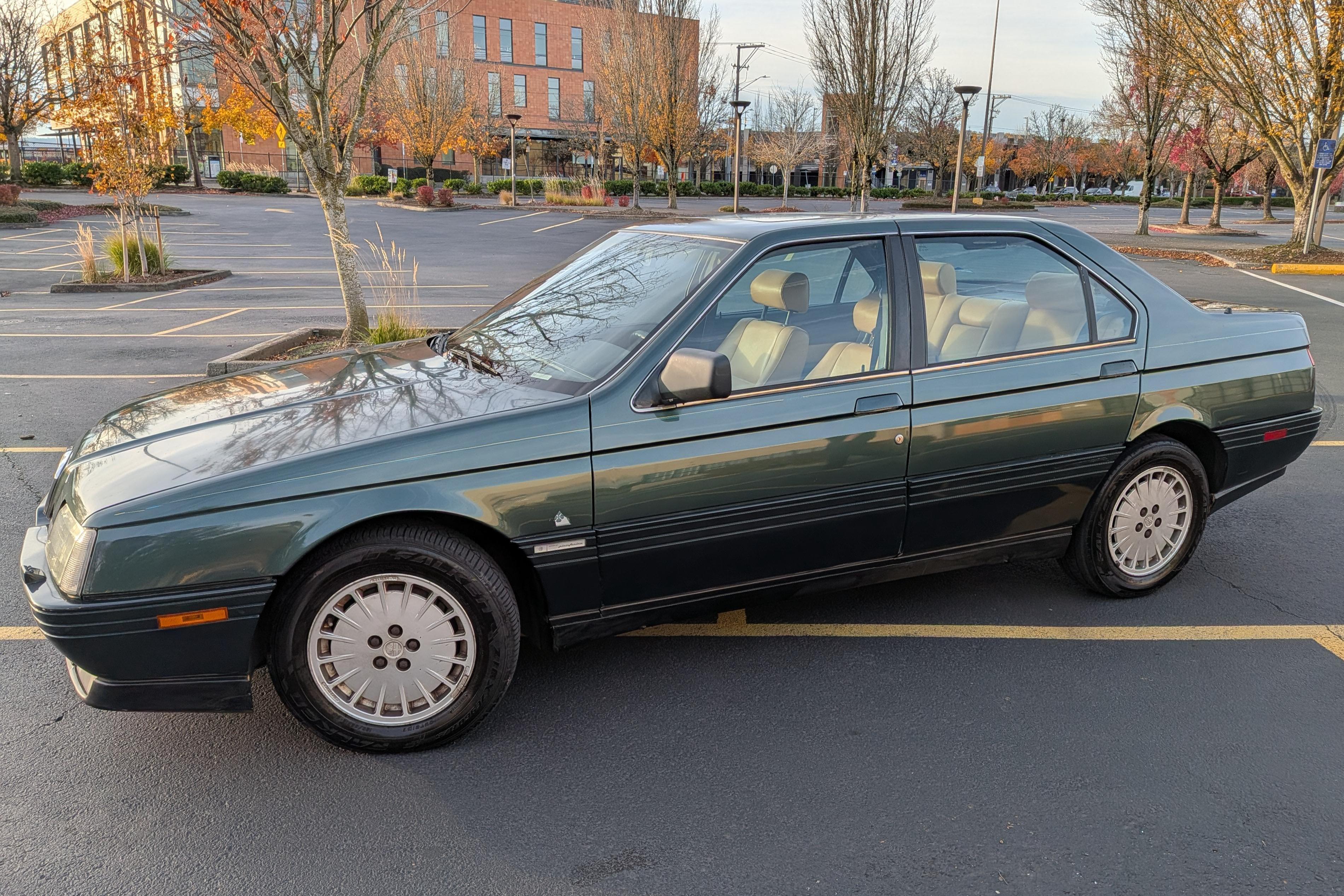 1992 Alfa Romeo 164 sold at auction for $3,450