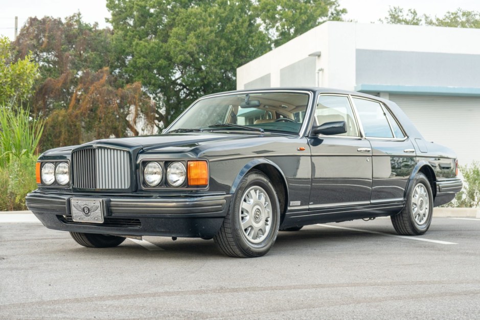1997 Bentley Brooklands sold at auction for $12,800