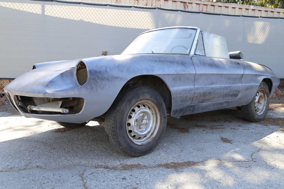 1969 Alfa Romeo 105 Series sold at auction for $1,200