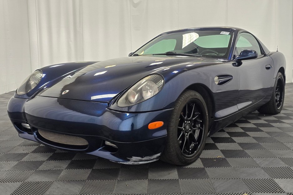 2004 Panoz Esperante sold at auction for $21,250