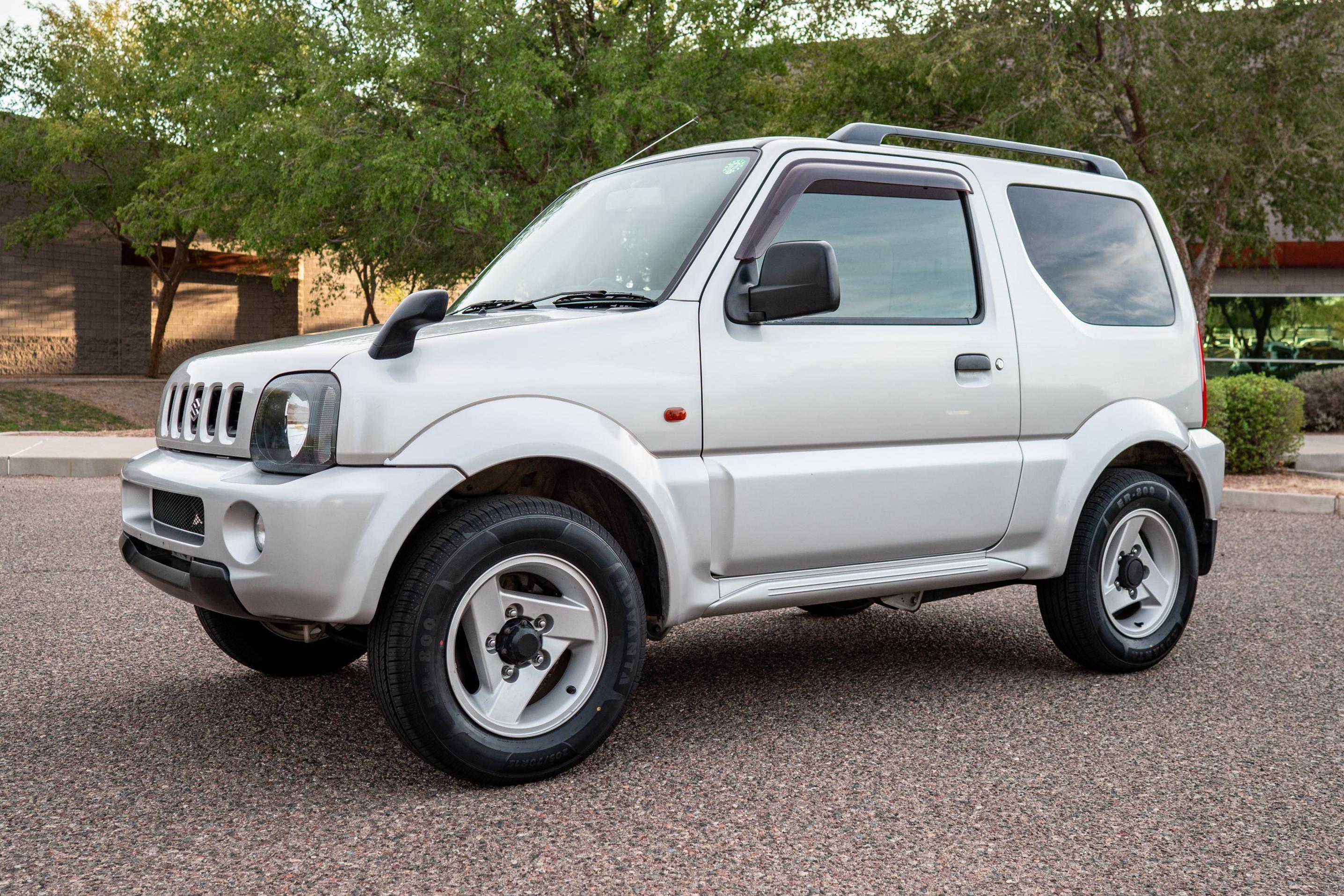 2001 Suzuki Jimny sold at auction for $8,900