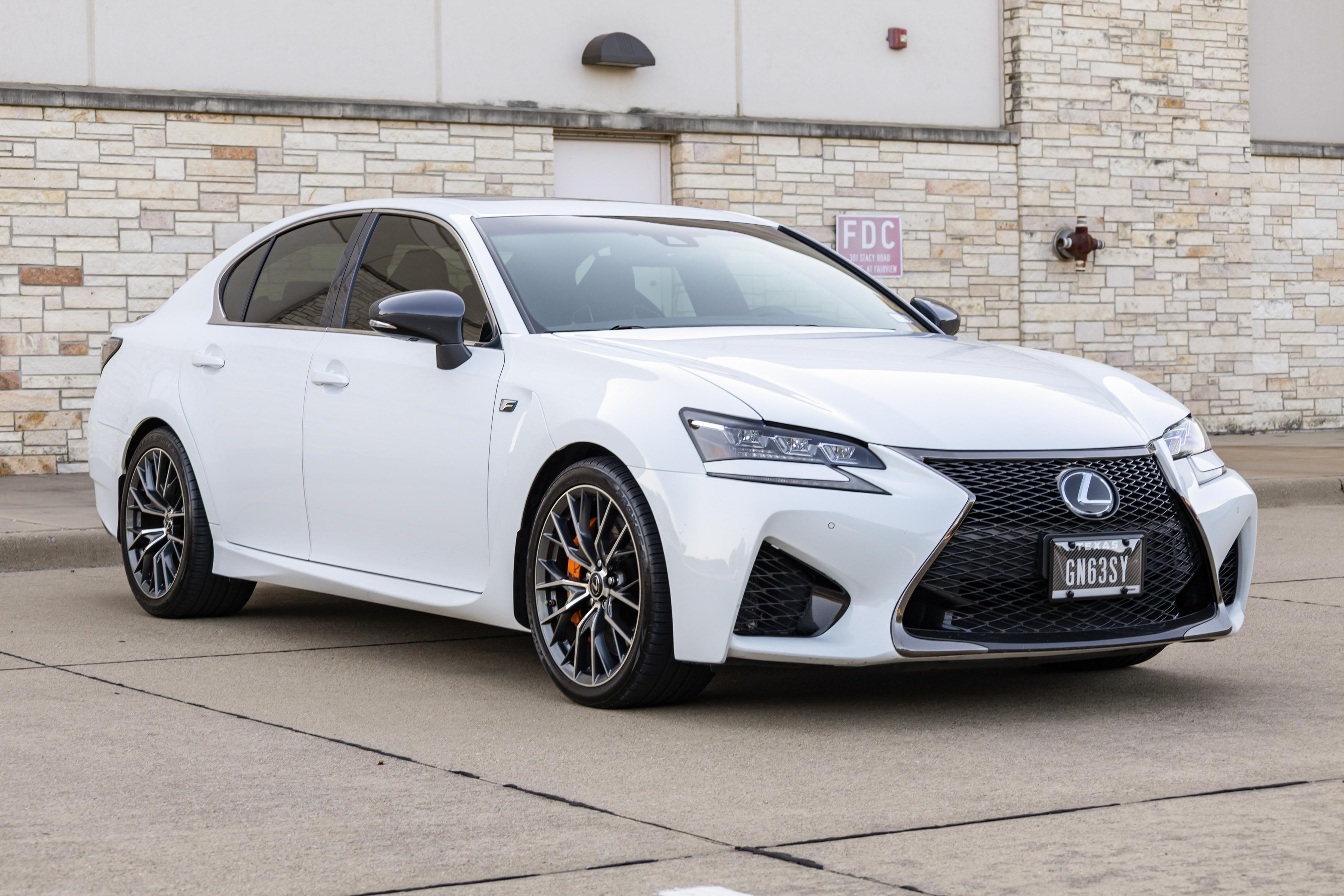 2017 Lexus GS sold at auction for $49,500