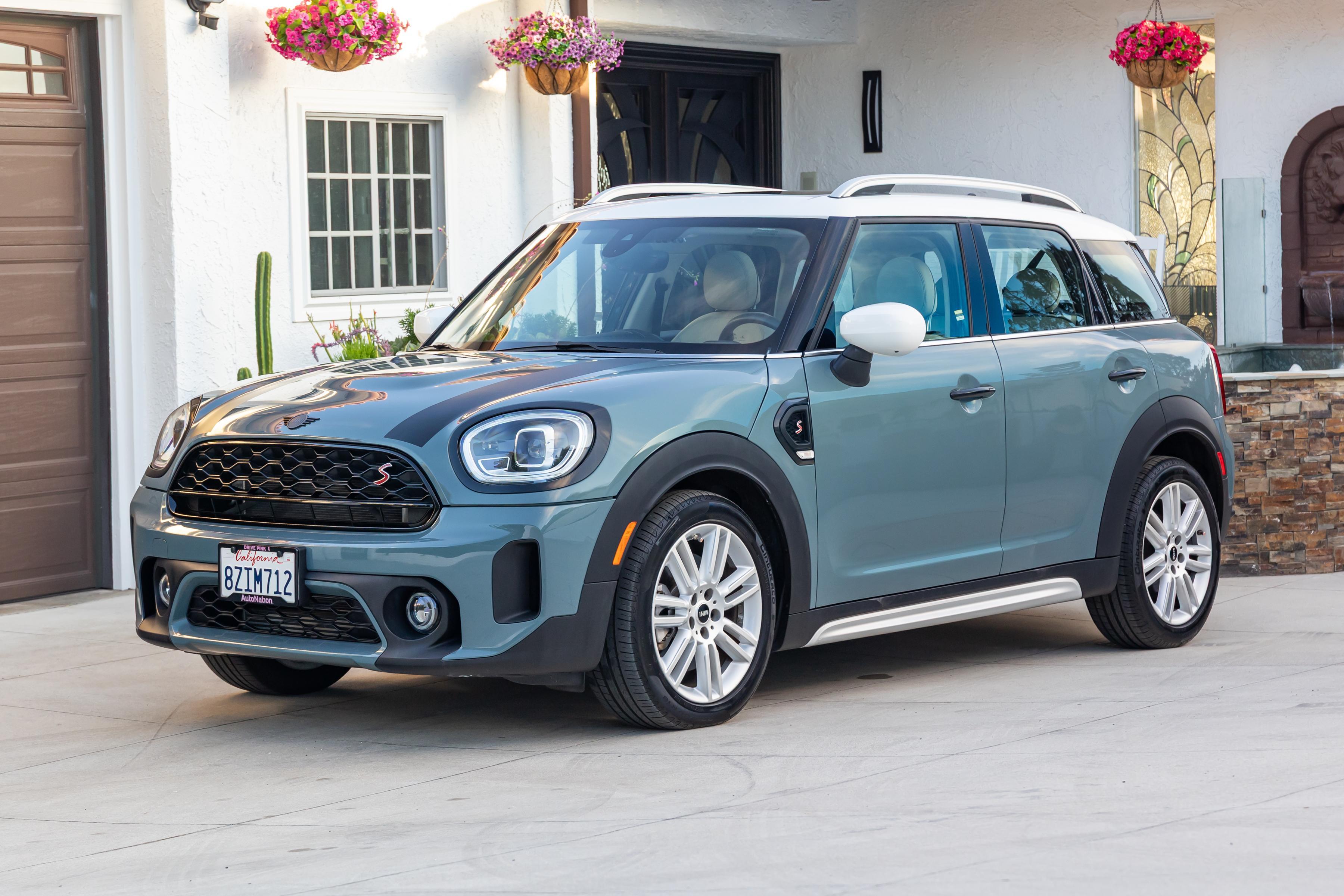 2022 Mini Countryman sold at auction for $21,095