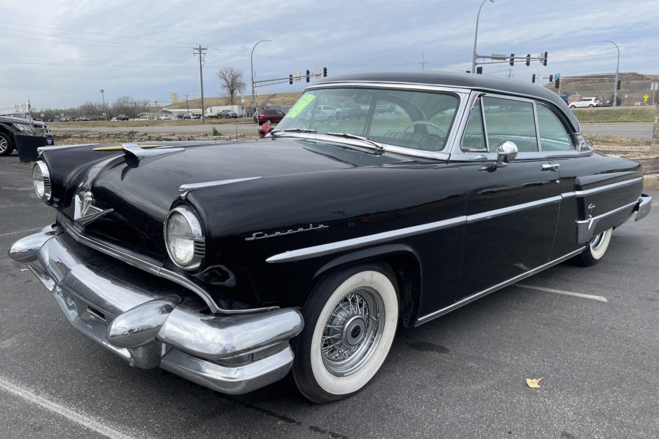 1954 Lincoln Capri sold at auction for $13,750