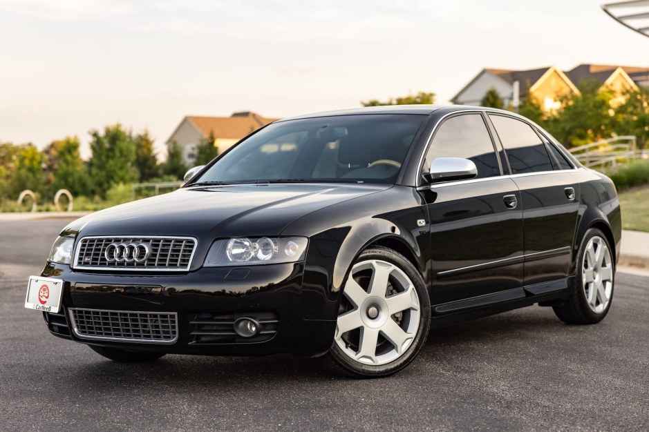 2004 Audi S4 sold at auction for $26,000