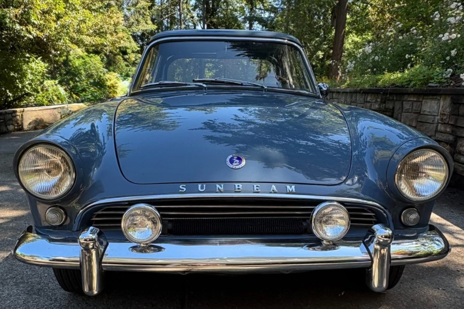 1963 Sunbeam Alpine sold at auction for $9,900