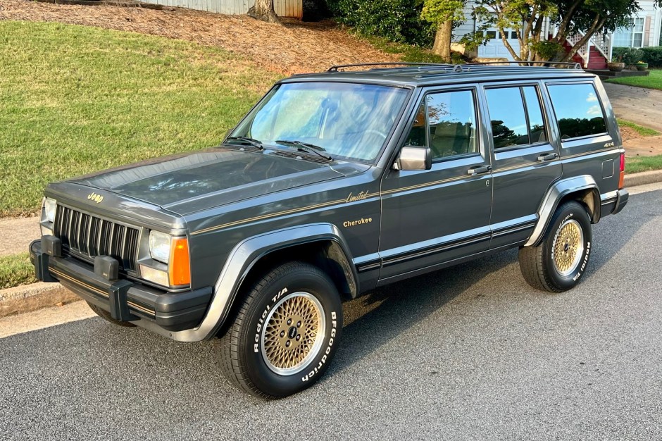 1988 Jeep Cherokee sold at auction for $13,925