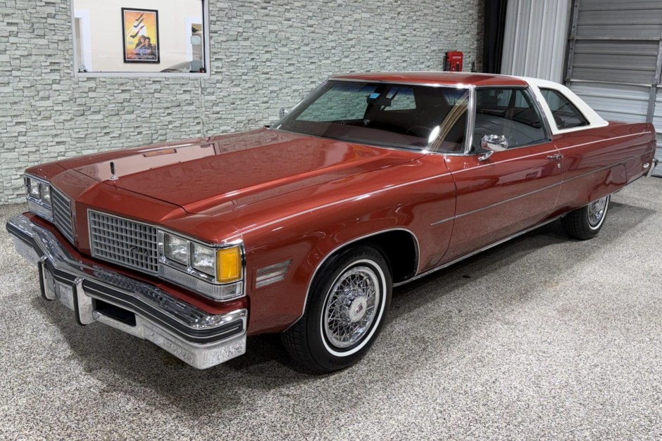 1976 Oldsmobile Ninety Eight sold at auction for $17,250