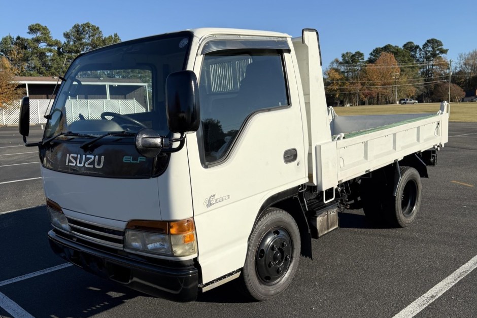 1999 Isuzu Elf sold at auction for $7,500