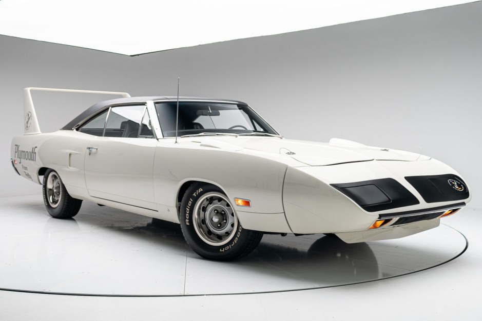 1970 Plymouth Superbird sold at auction for $385,000