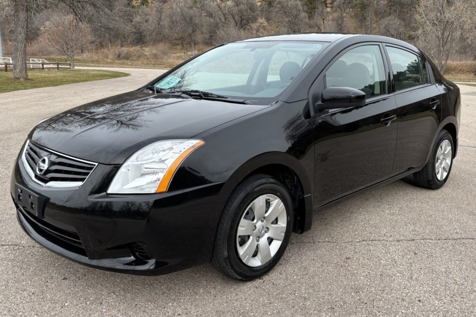 2010 Nissan Sentra sold at auction for $4,600