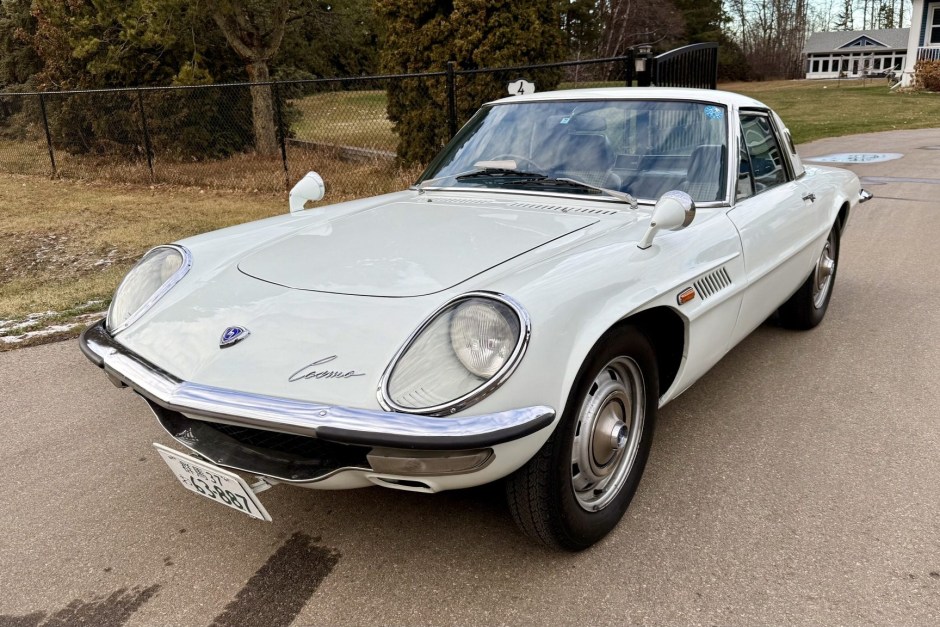 1972 Mazda Cosmo sold at auction for $59,500