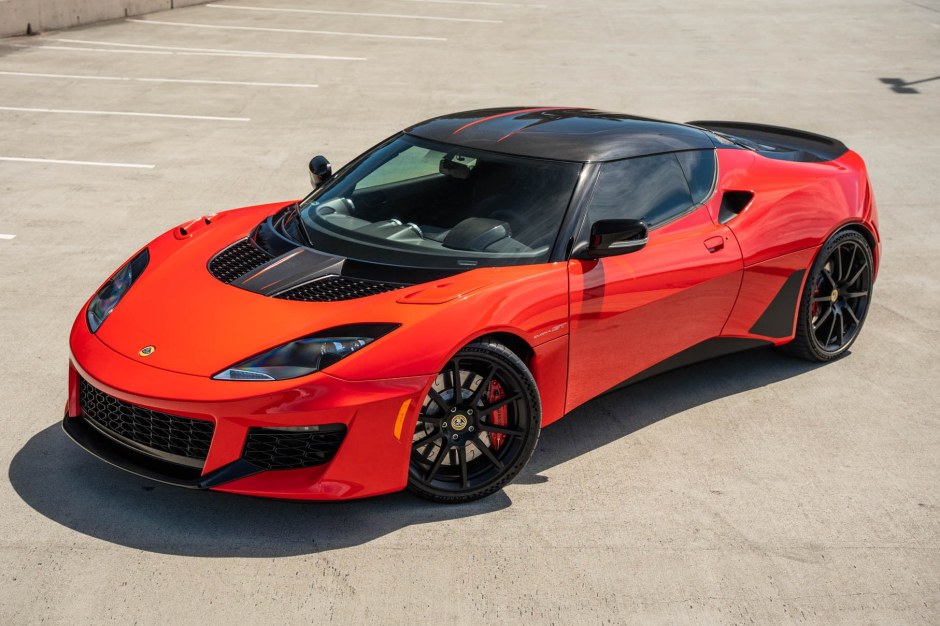2020 Lotus Evora sold at auction for $86,500