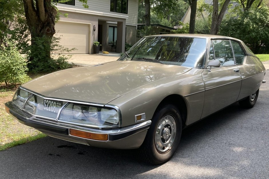 1973 Citroen SM sold at auction for $31,000