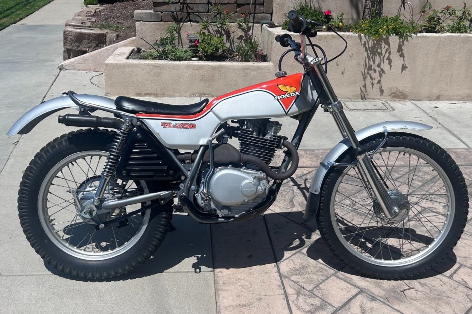 1976 Honda Elsinore sold at auction for $3,000